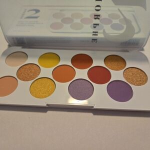Morphe 2 Ready for Anything Wallflower Eyeshadow Palette NEW NIB